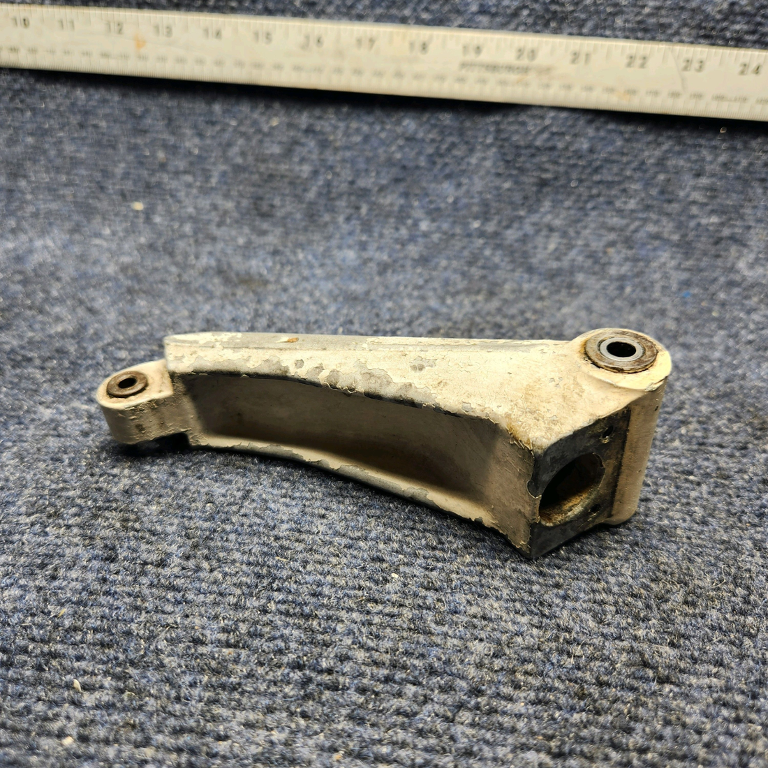 Used aircraft parts for sale, 2043011-6 CESSNA C172RG TORQUE LINK UPPER ASSEMBLY