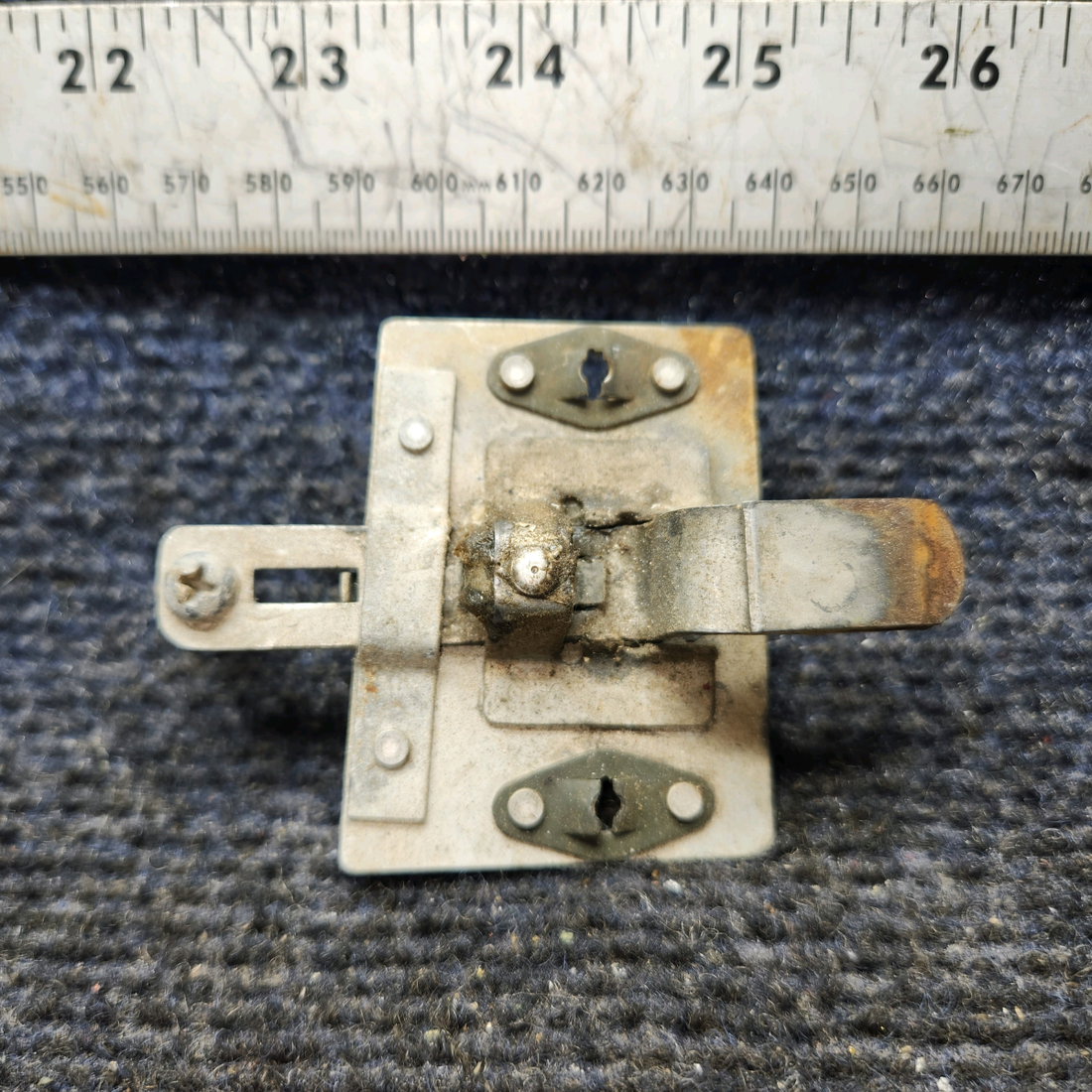 Used aircraft parts for sale, 0411590-1 Cessna 172 Cabin Door Thumb Latch Assy "No Nob"