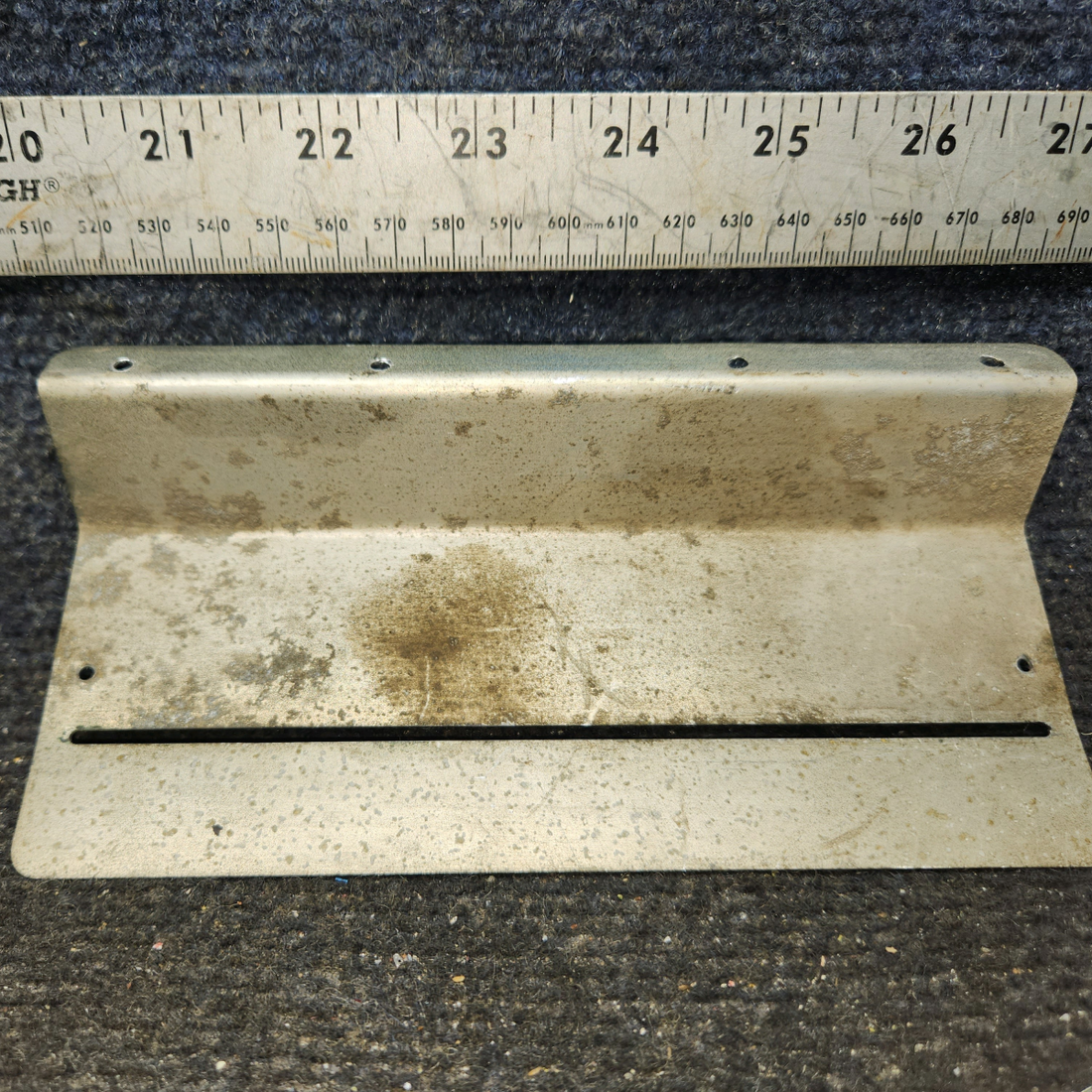 Used aircraft parts for sale, 0413417-3 cessna 150G Flap Position Indicator Cover
