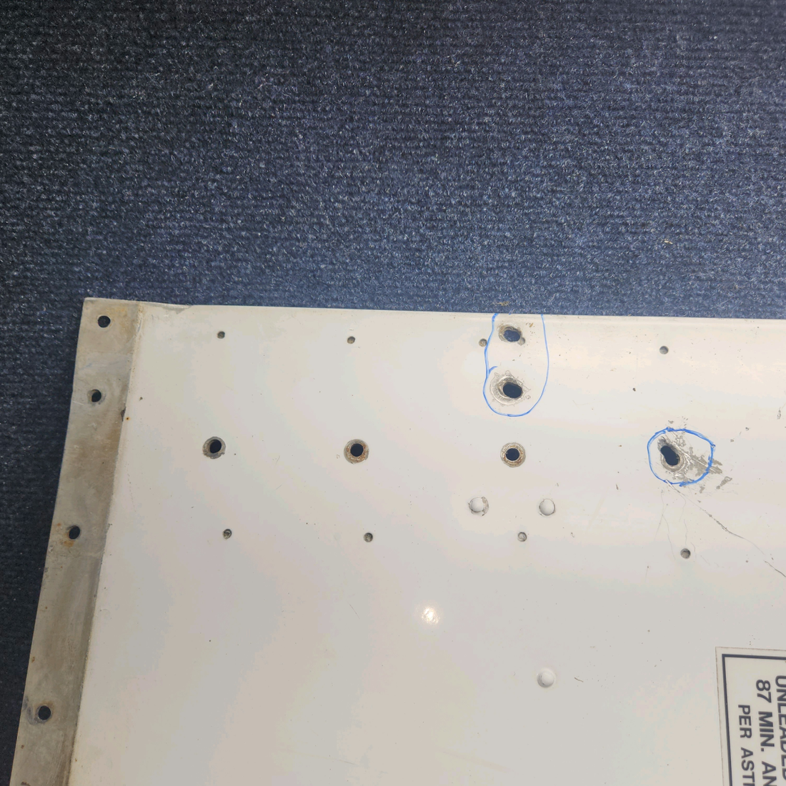 Used aircraft parts for sale, 0426511-7 cessna 150G Fuel Tank Cover Assembly - RH