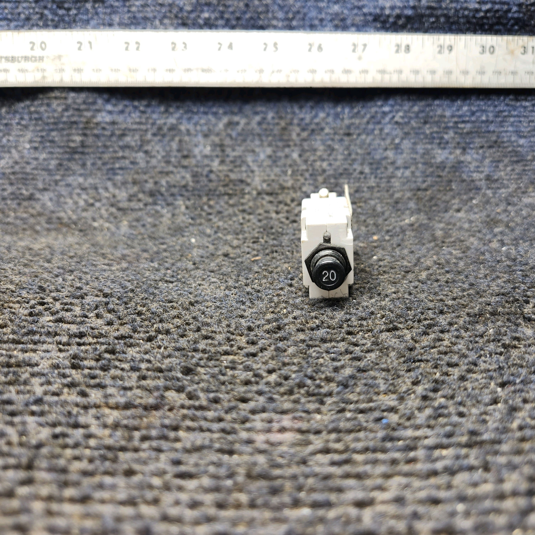 Used aircraft parts for sale, 700-013-20 Cessna 172E Single Phase Circuit Breaker - 20 amps