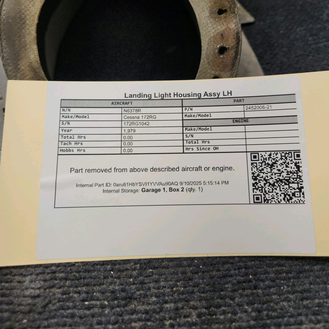 Used aircraft parts for sale, 2452006-21 Cessna 172RG Landing Light Housing Assy - LH