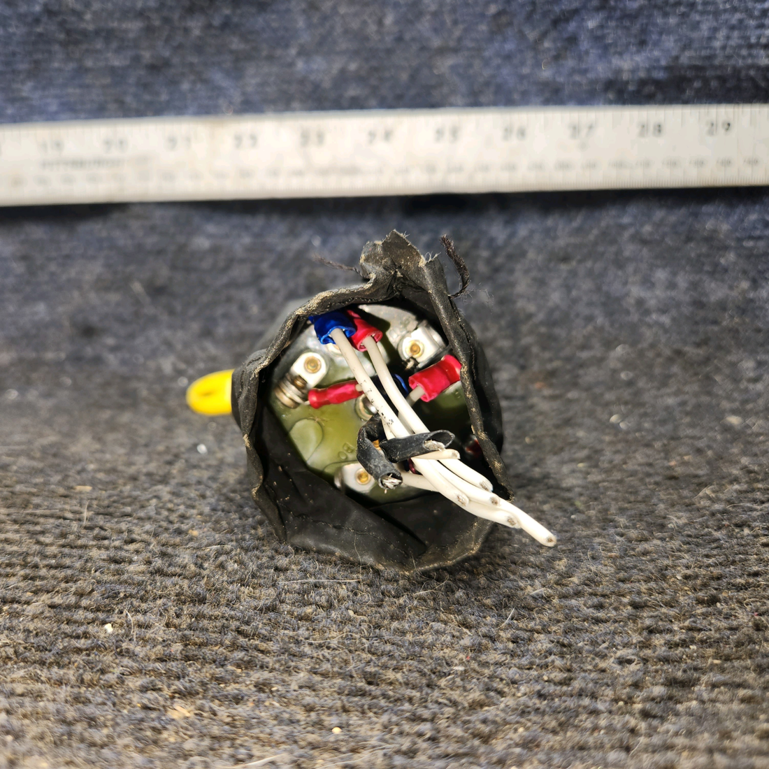 Used aircraft parts for sale, C292501-0104 cessna 172N Starter Ignition Switch with Key