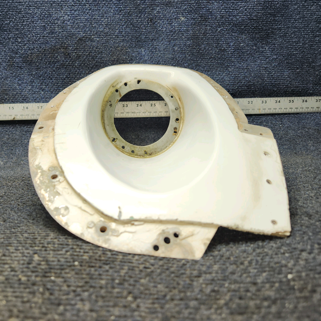 Used aircraft parts for sale, 2452006-21 Cessna 172RG Landing Light Housing Assy - LH