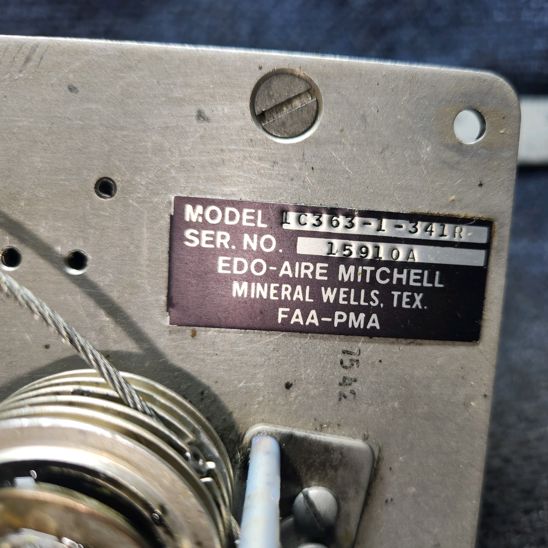 Used aircraft parts for sale, 1C363-1-341R EDO-AIRE Beechcraft C23 SUNDOWNER Roll Servo Assembly