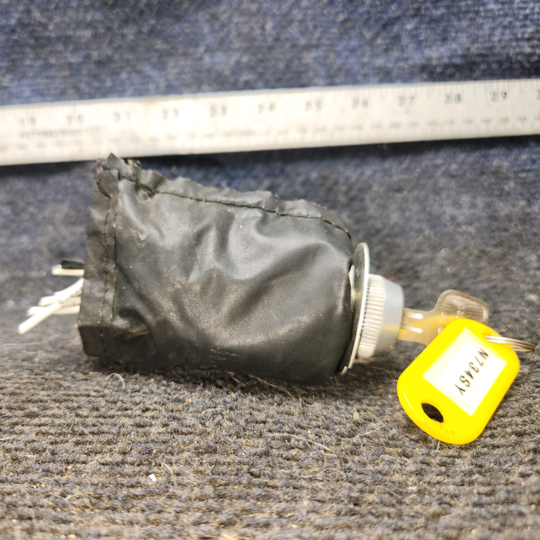 Used aircraft parts for sale, C292501-0104 cessna 172N Starter Ignition Switch with Key