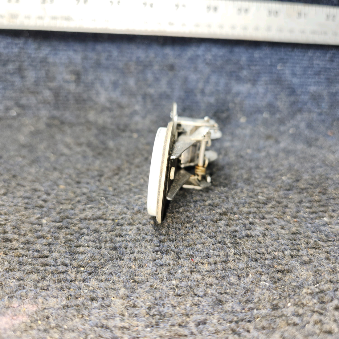 Used aircraft parts for sale, S2455-1 Cessna 172P Baggage Door Latch Assembly