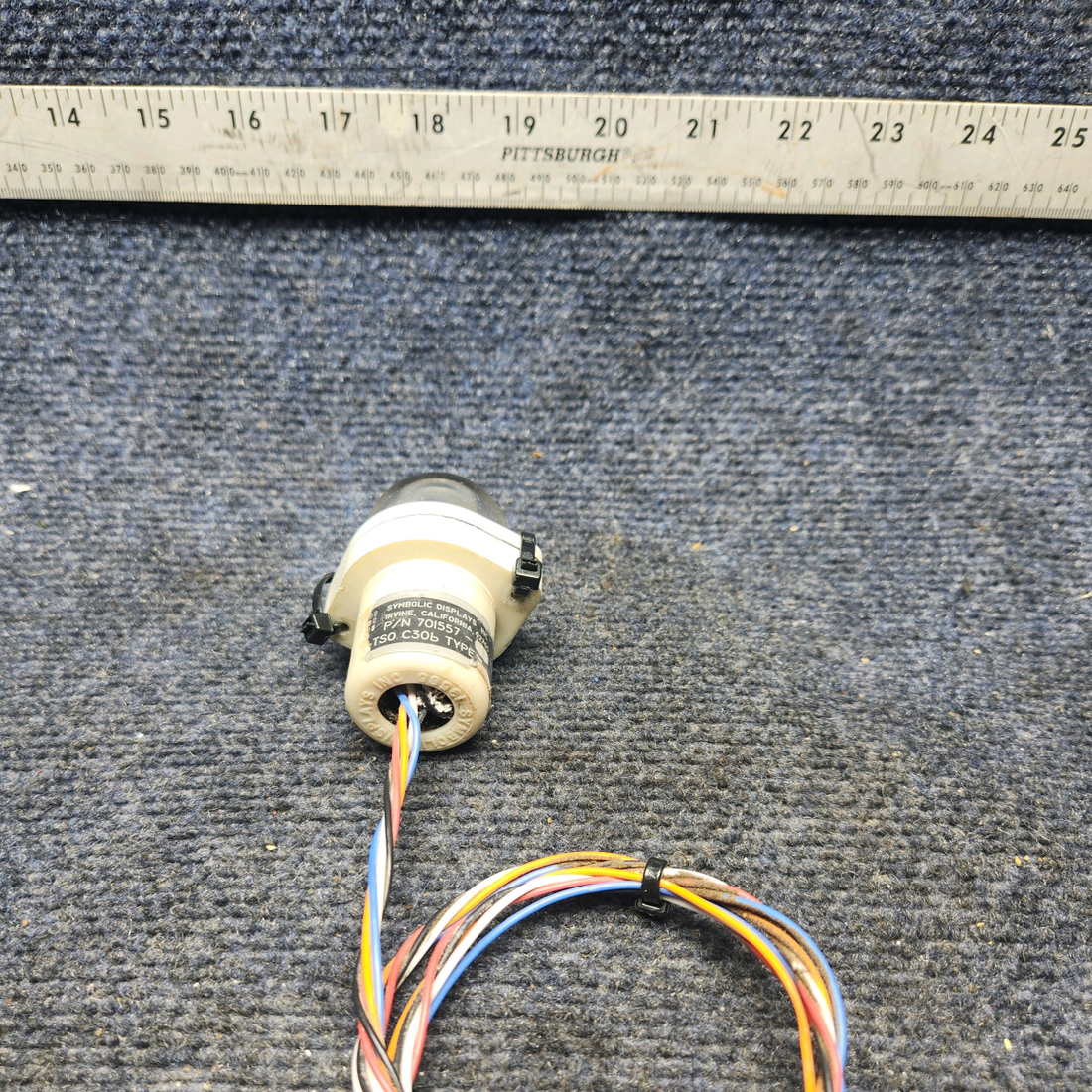 Used aircraft parts for sale, 701557-1M Mooney M20K HOSKINS NAVIGATION STROBE LIGHT (VOLTS: 14, MINUS LENS)