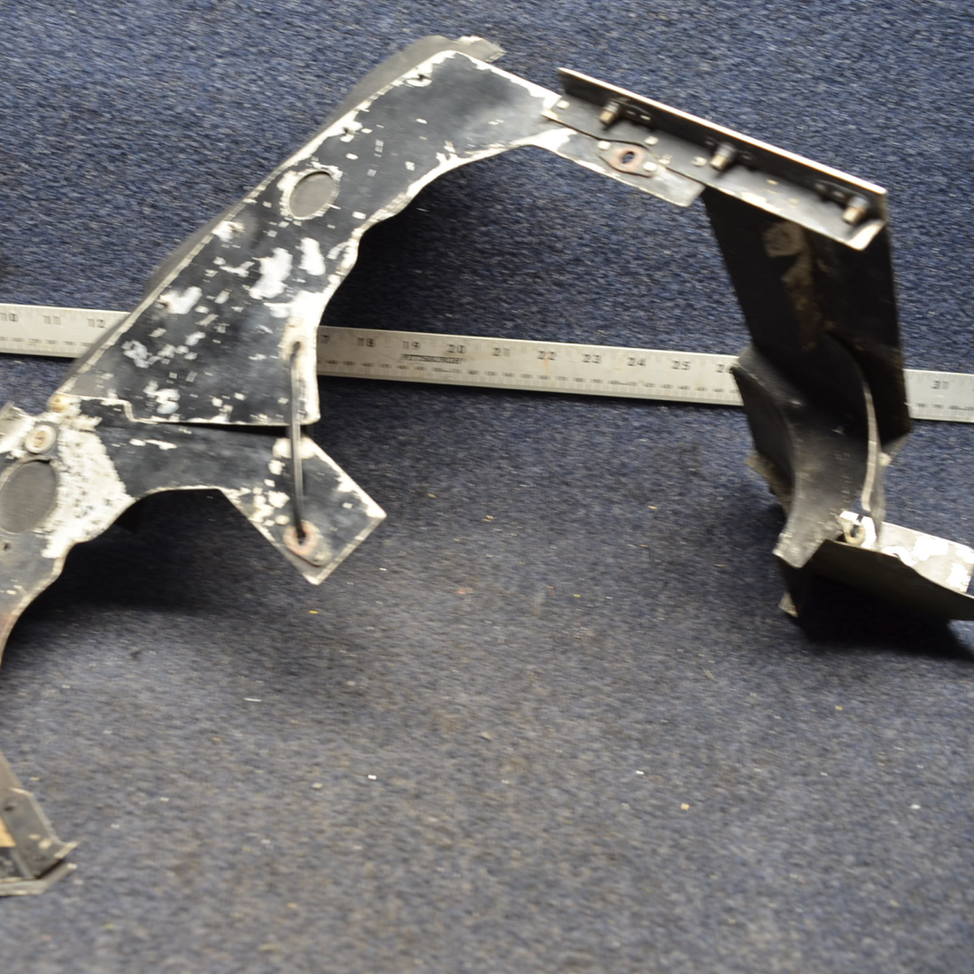 Used aircraft parts for sale, 2455039-4 Cessna 172RG FRONT RIGHT BAFFLE ASSY