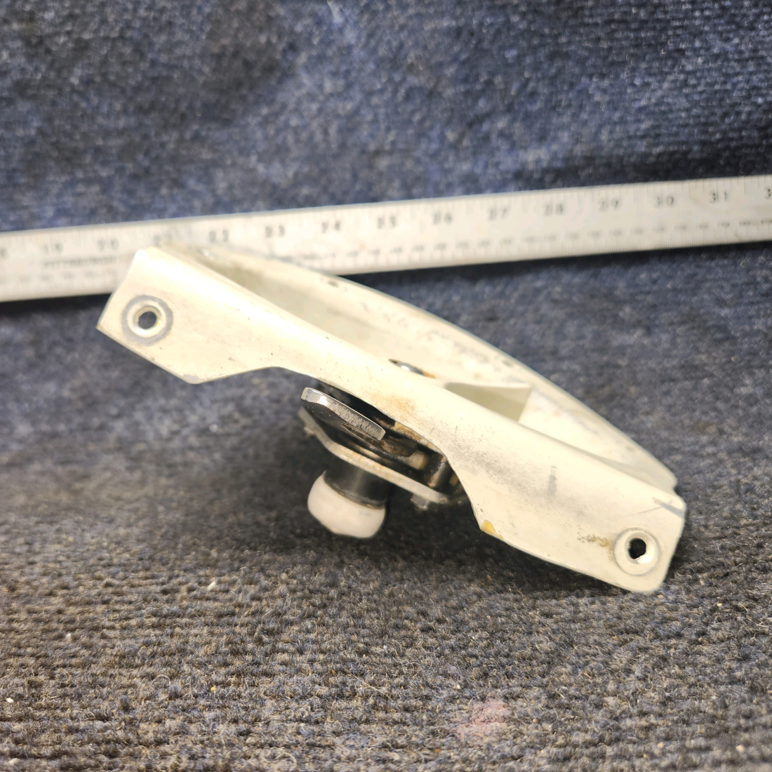 Used aircraft parts for sale, 36598-002 Piper PA28-161 Auxiliary Latch with Handles