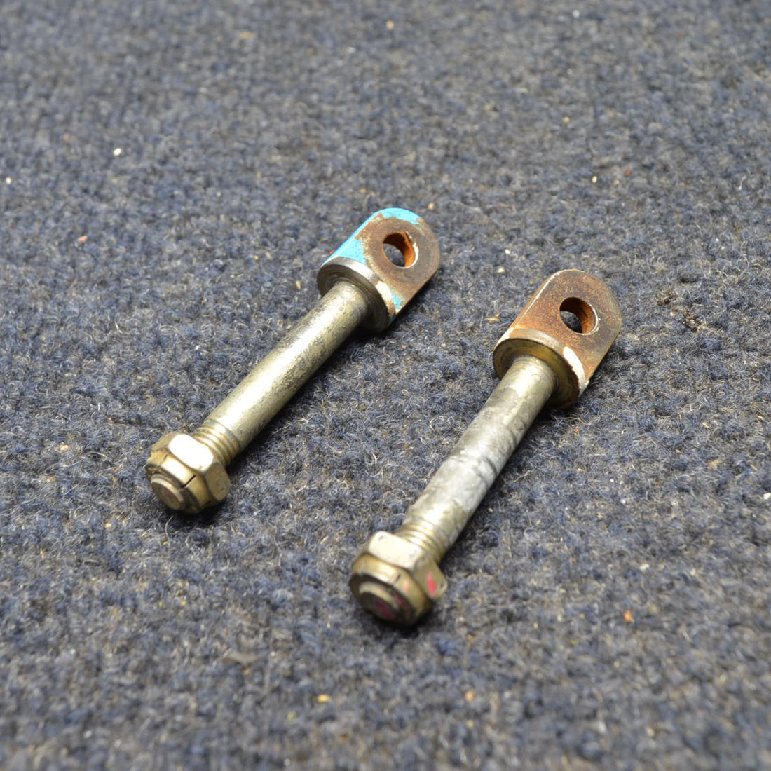 Used aircraft parts for sale, 402-057 PIPER PA28-140 MAIN DOOR HINGE SOLD AS A SET OF 2