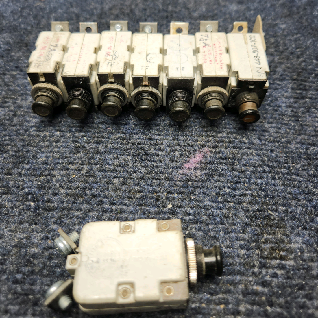 Used aircraft parts for sale, MS25244-7 Mechanical Products CIRCUIT BREAKER 7 AMP - PRICE PER EACH