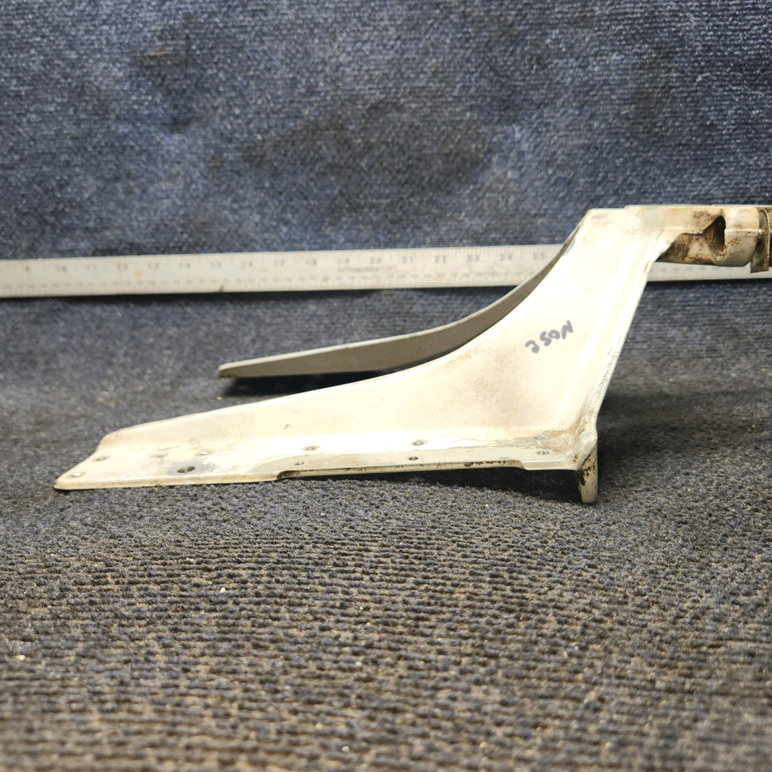 Used aircraft parts for sale, 0543016-1, 0543018-1 Cessna 172F Nose Gear Lower Fitting with Cap