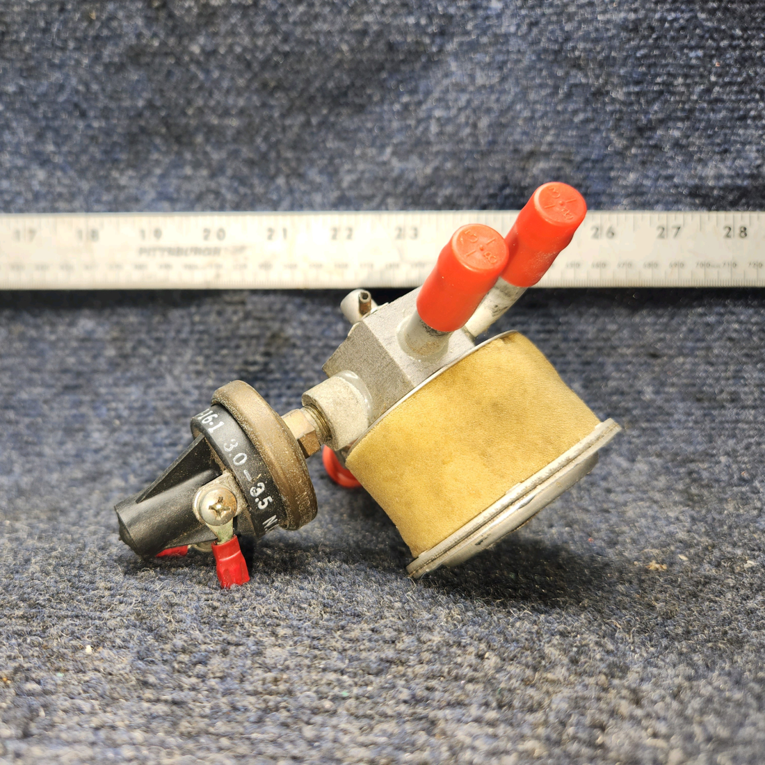 Used aircraft parts for sale, 2H3-19 Airborne PIPER PA28RT-201 Vacuum Regulating Valve