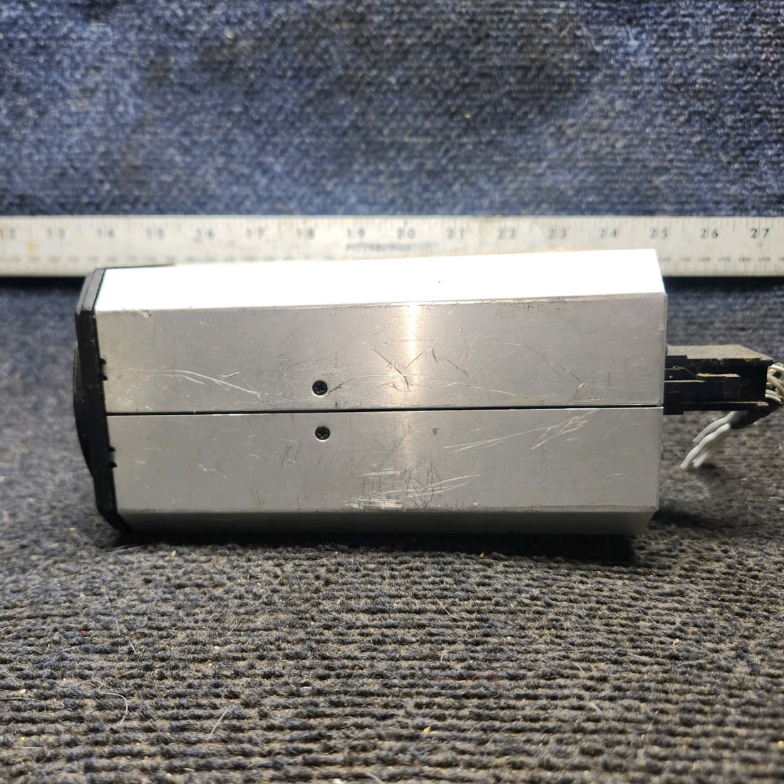 Used aircraft parts for sale, 066-3056-01 King Radio KI-209 cessna 172N VOR-LOC-Glideslope Indicator with Mods (Volts: 11-33)