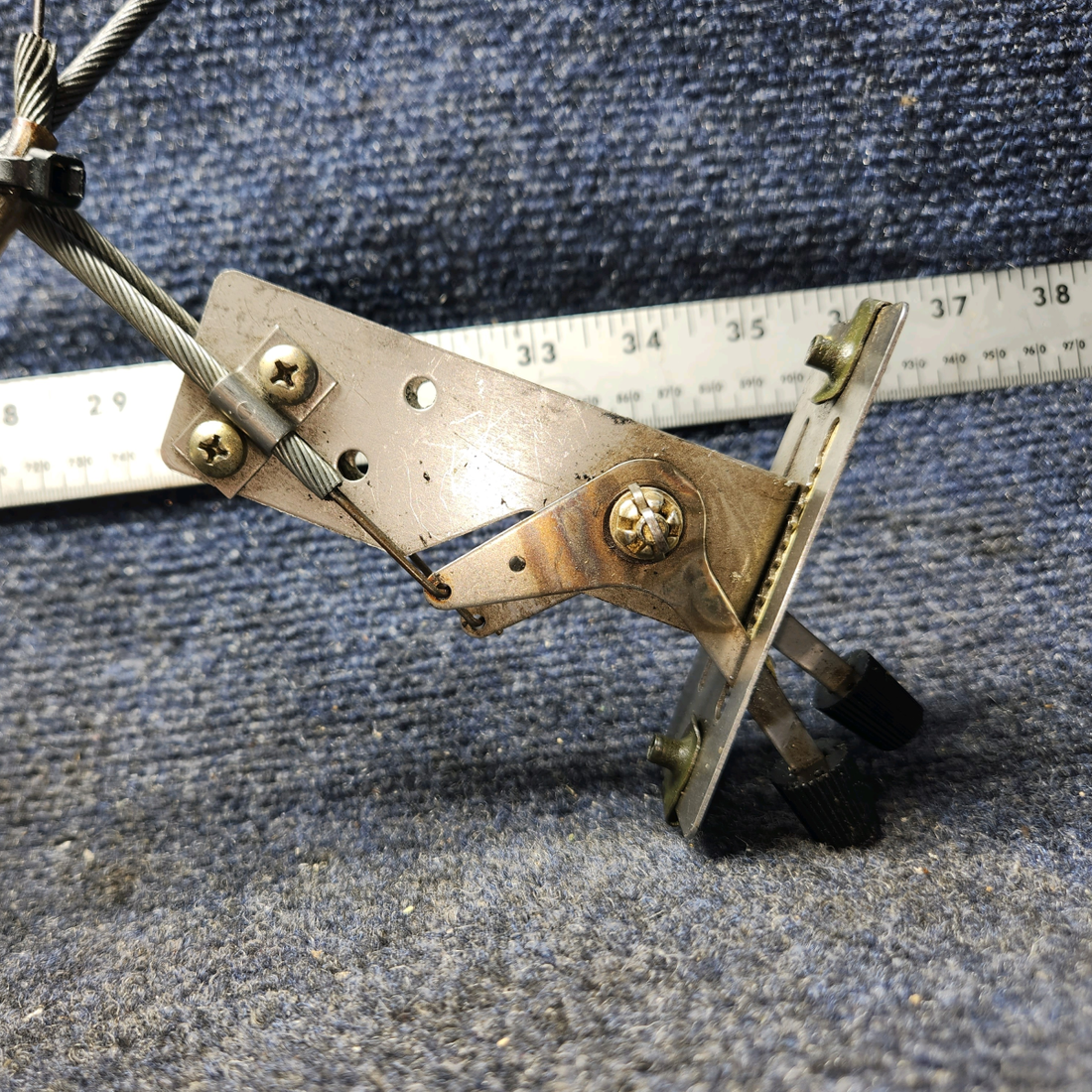 Used aircraft parts for sale, 79863-003 Piper PA28-161 Heat and Defrost Control Levers w/ Knobs and Cables (2 Levers – 37" & 46")