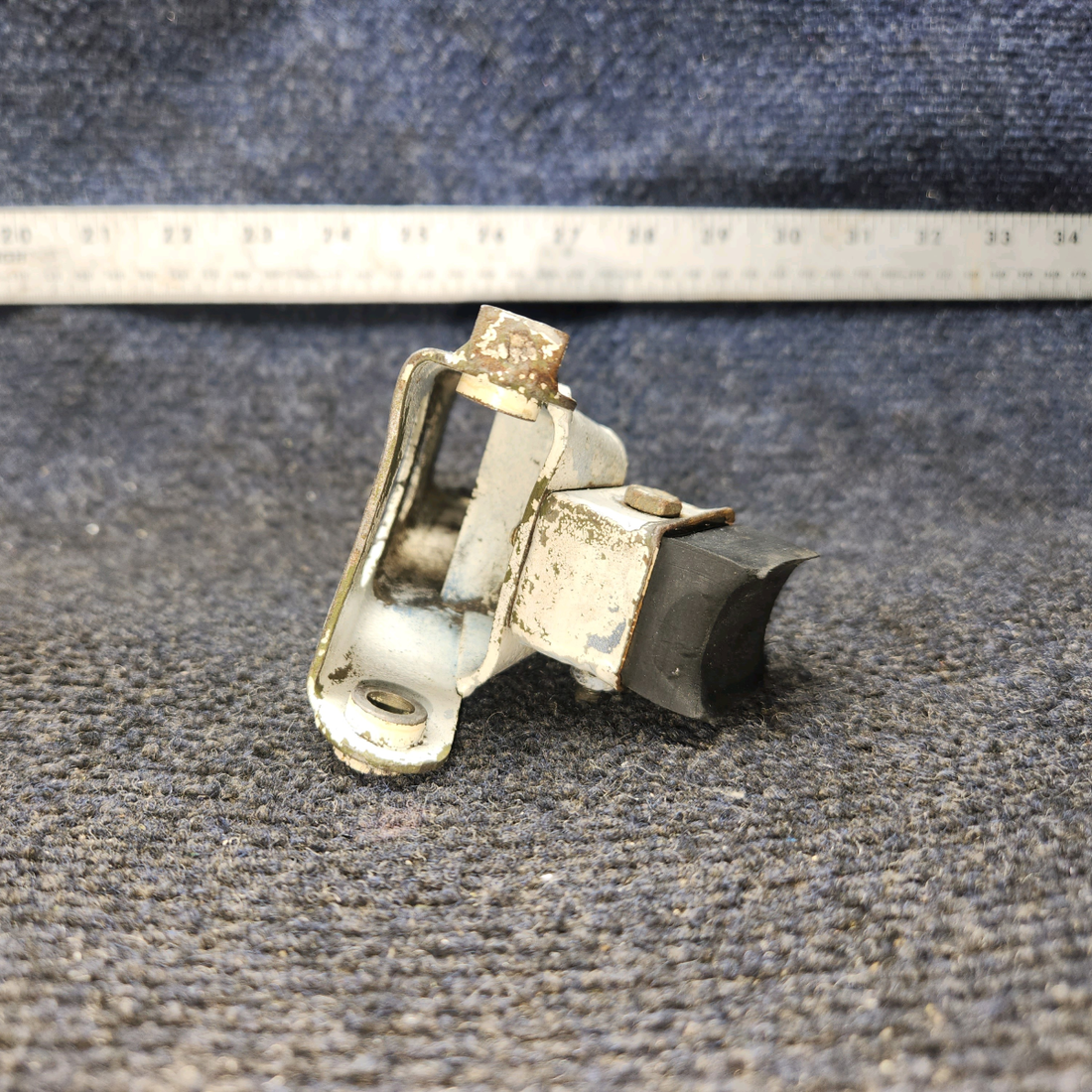 Used aircraft parts for sale, 13074-003 PIPER PA28-140 Nose Gear Torque Link Lower