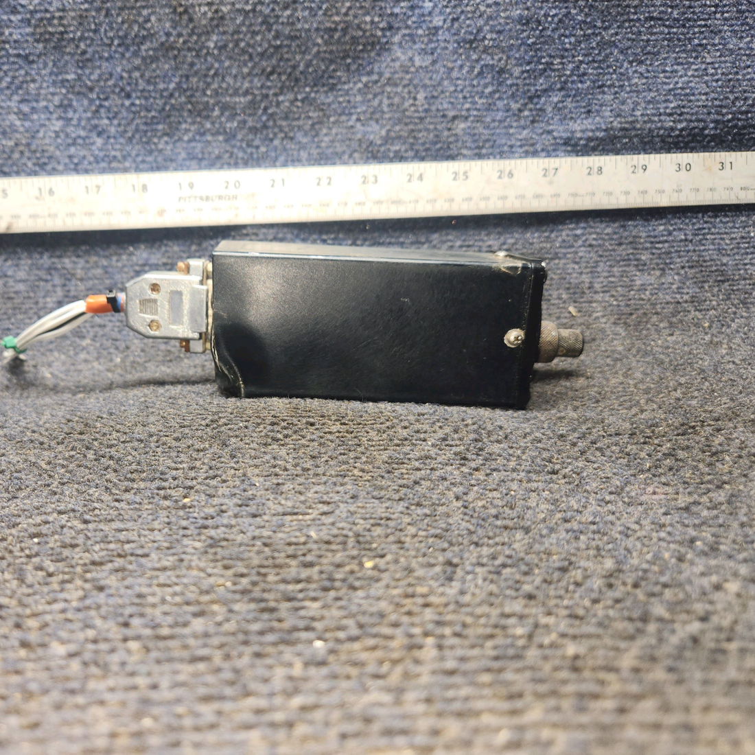 Used aircraft parts for sale, 3070 Icarus Instuments Cessna 172RG ALT-Alert Intrument