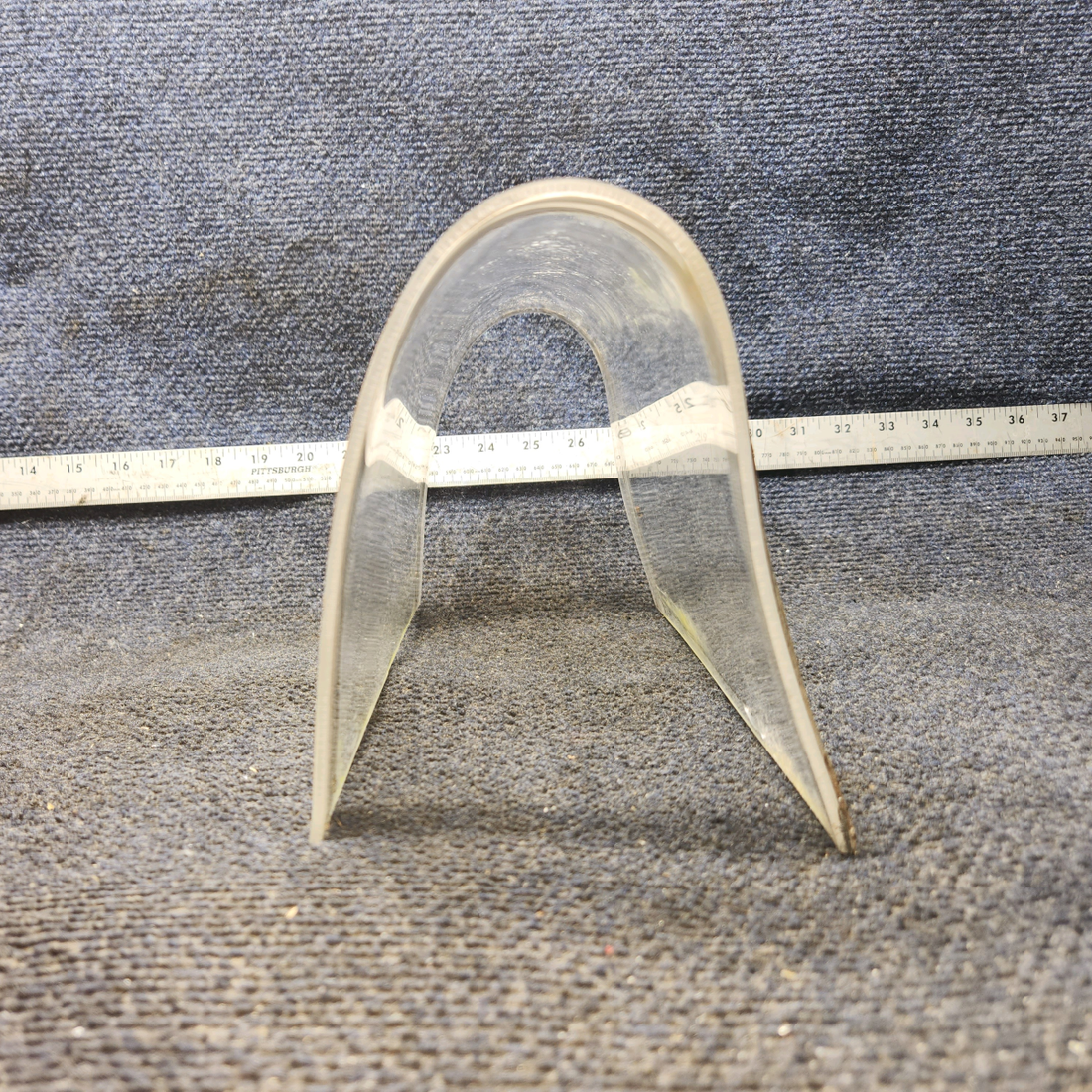 Used aircraft parts for sale, 0722100-4 Cessna 182G Landing Light Window Lens