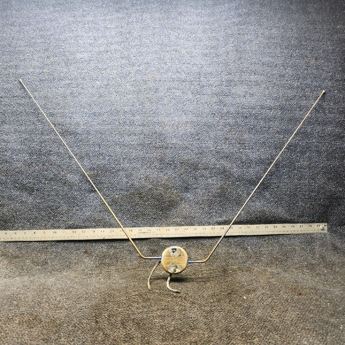 Used aircraft parts for sale, 451-273 VRP-37 piper PA-28-181 VOR Omni-Receiving Antenna Assembly