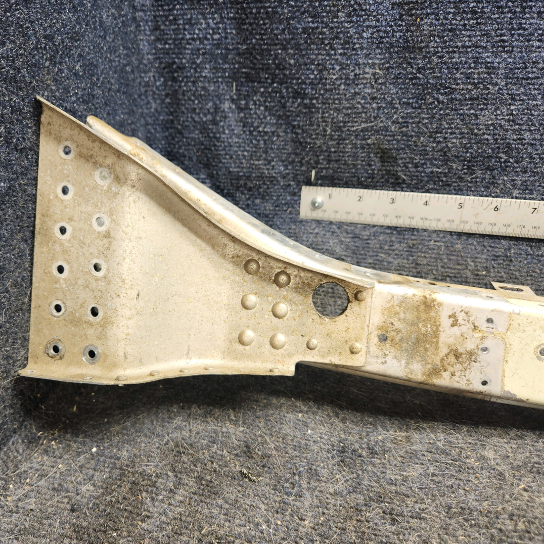 Used aircraft parts for sale, 0512124-36 Cessna 172E AFT Channel - RH