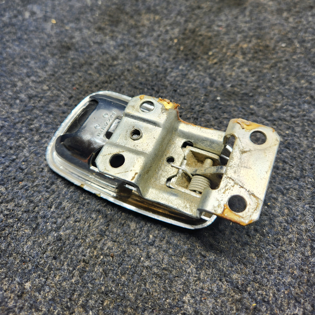Used aircraft parts for sale, 464-048 Piper PA32RT-300 HANDLE CABIN DOOR AFT LH