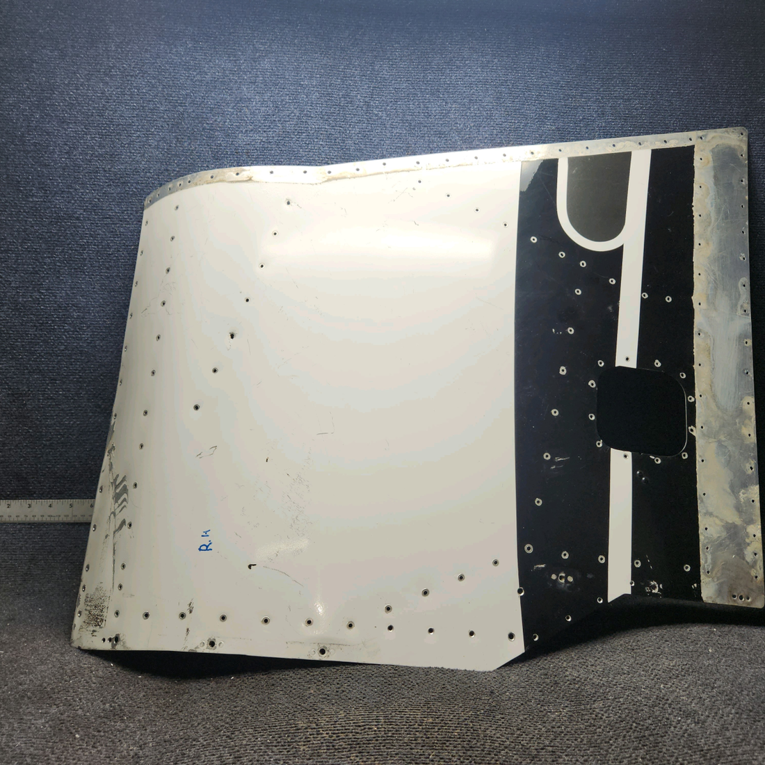 Used aircraft parts for sale, 0513362-8 Cessna 172E Skin Front Sections RH