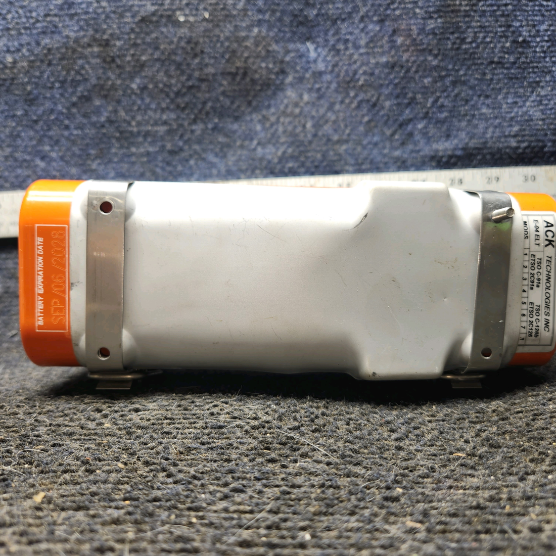 Used aircraft parts for sale, E-04 406 ELT cessna 172N Emergency Locator Transmitter 406 – Cracked Antenna