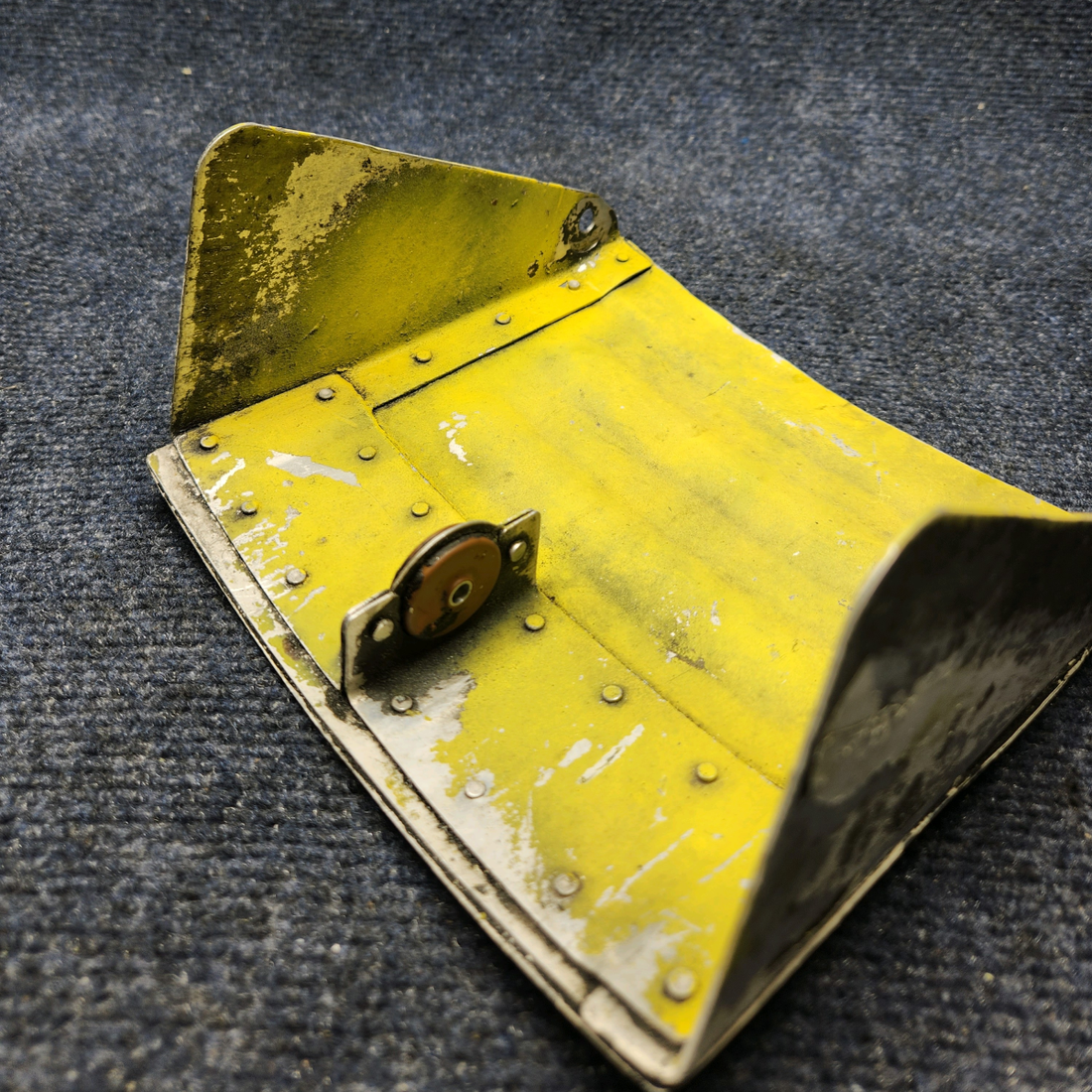 Used aircraft parts for sale, 2452016-1 CESSNA C172RG COWL FLAP ASSEMBLY LH