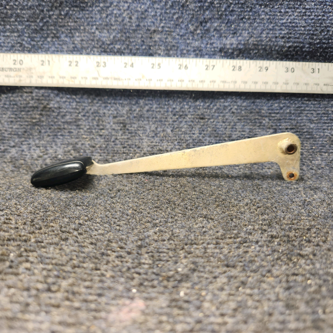 Used aircraft parts for sale, 79515-013 Piper PA28-161 Interior Cabin Door Handle Assy