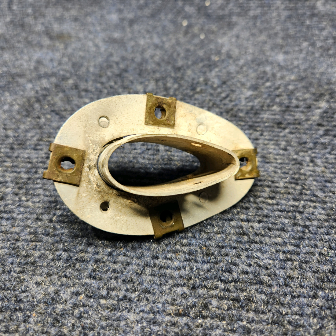 Used aircraft parts for sale, 0721105-8 Cessna Year 1982 172RG PITOT TUBE CONNECTOR