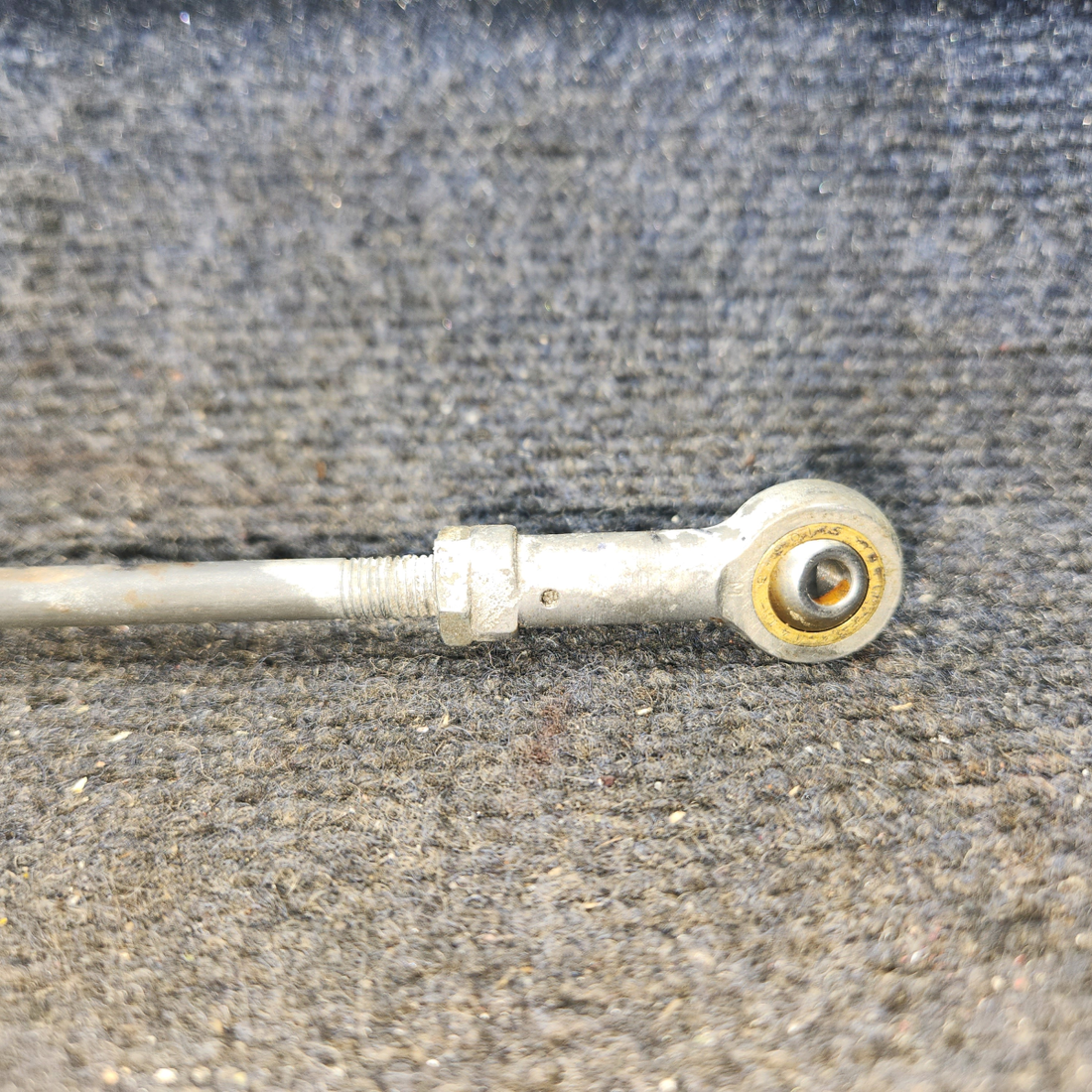Used aircraft parts for sale, 0523218-2 Cessna 172F Aileron Push Pull Rod Assembly