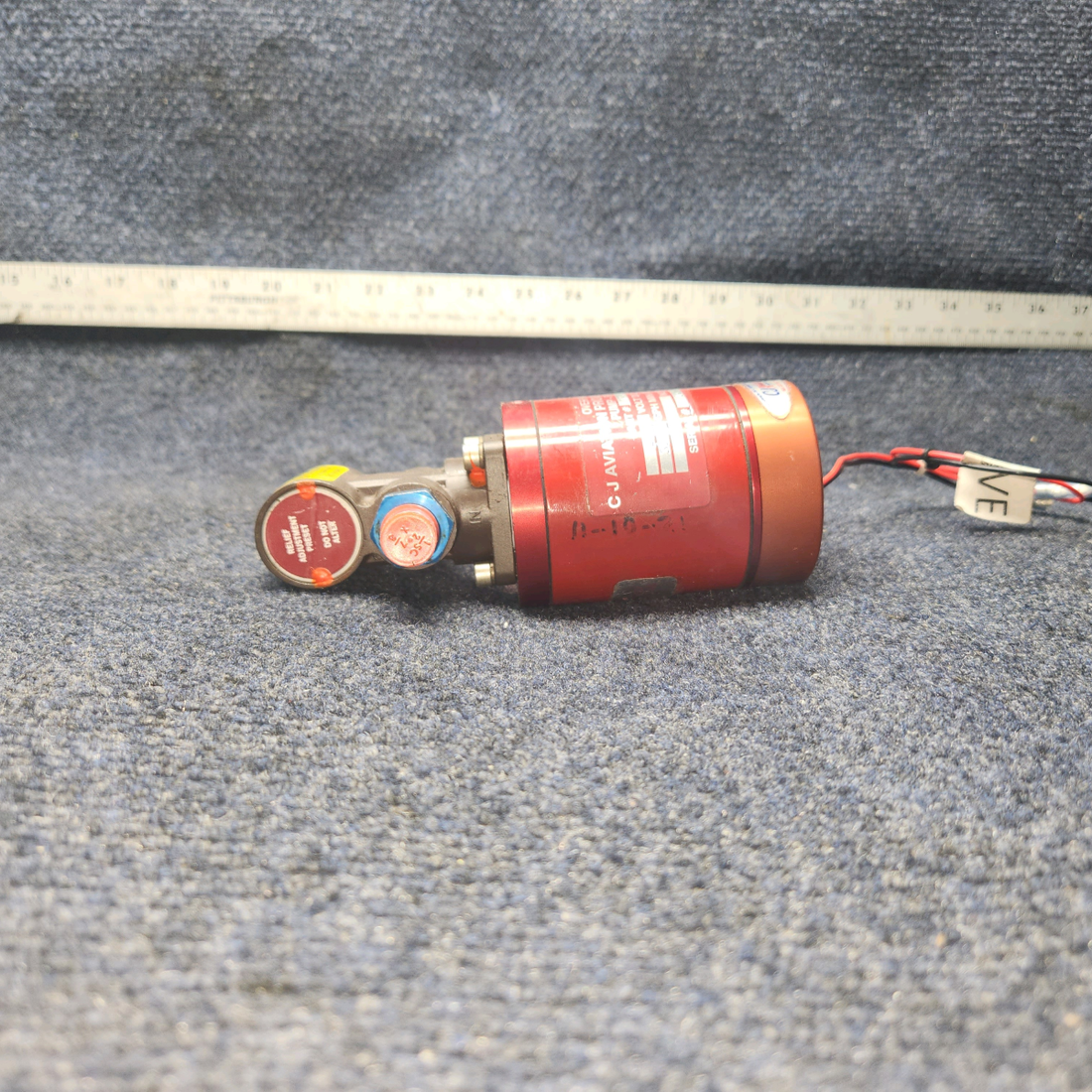 Used aircraft parts for sale, 1500-00-15 Cessna 172RG Fuel Boost Pump 28 Volts.