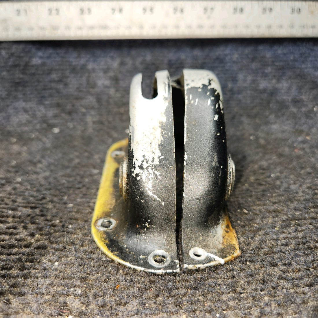 Used aircraft parts for sale, 0411419 Cessna 172E Elevator Tab Control Wheel Cover Assy