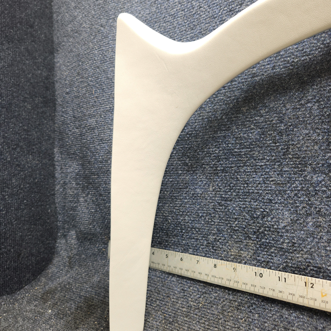Used aircraft parts for sale, P0500210-39 Premier Aero Cessna 172E Rear Upper Window Molding