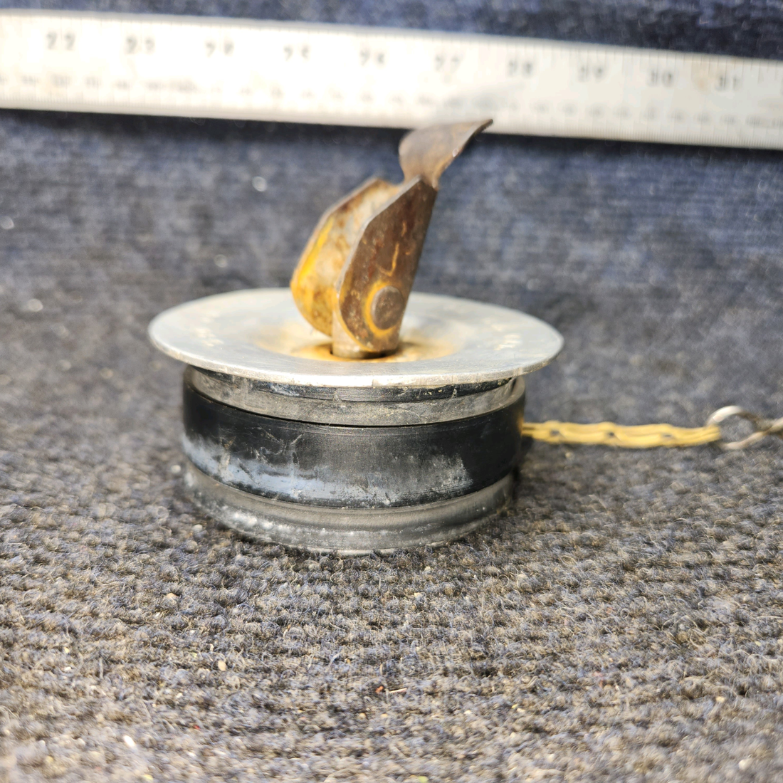 Used aircraft parts for sale, 55669 Moeller BEECHCRAFT F35 Fuel Cap