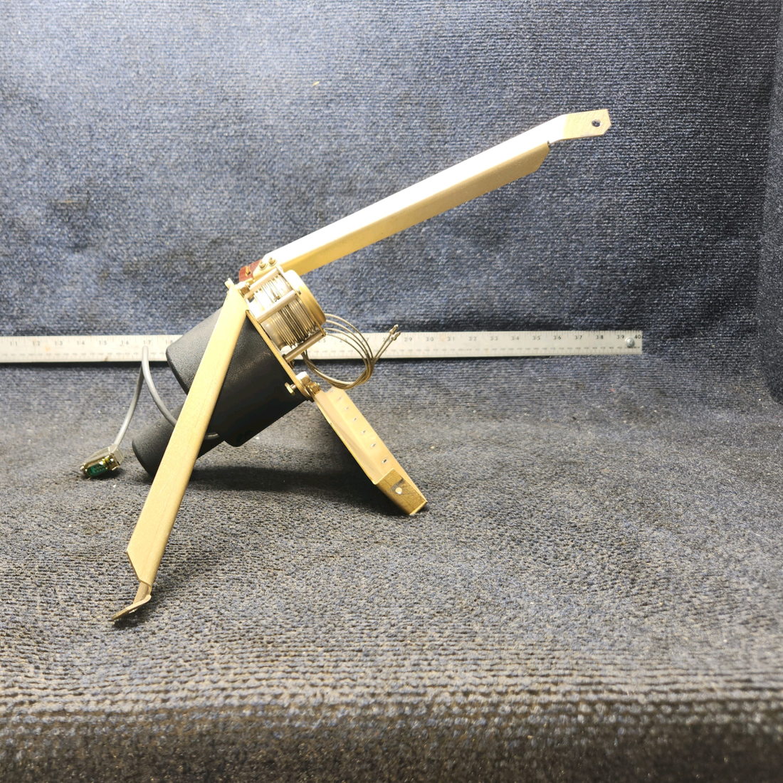 Used aircraft parts for sale, 0107-P4 S-Tec Cessna 182G Autopilot Pitch Servo Assembly