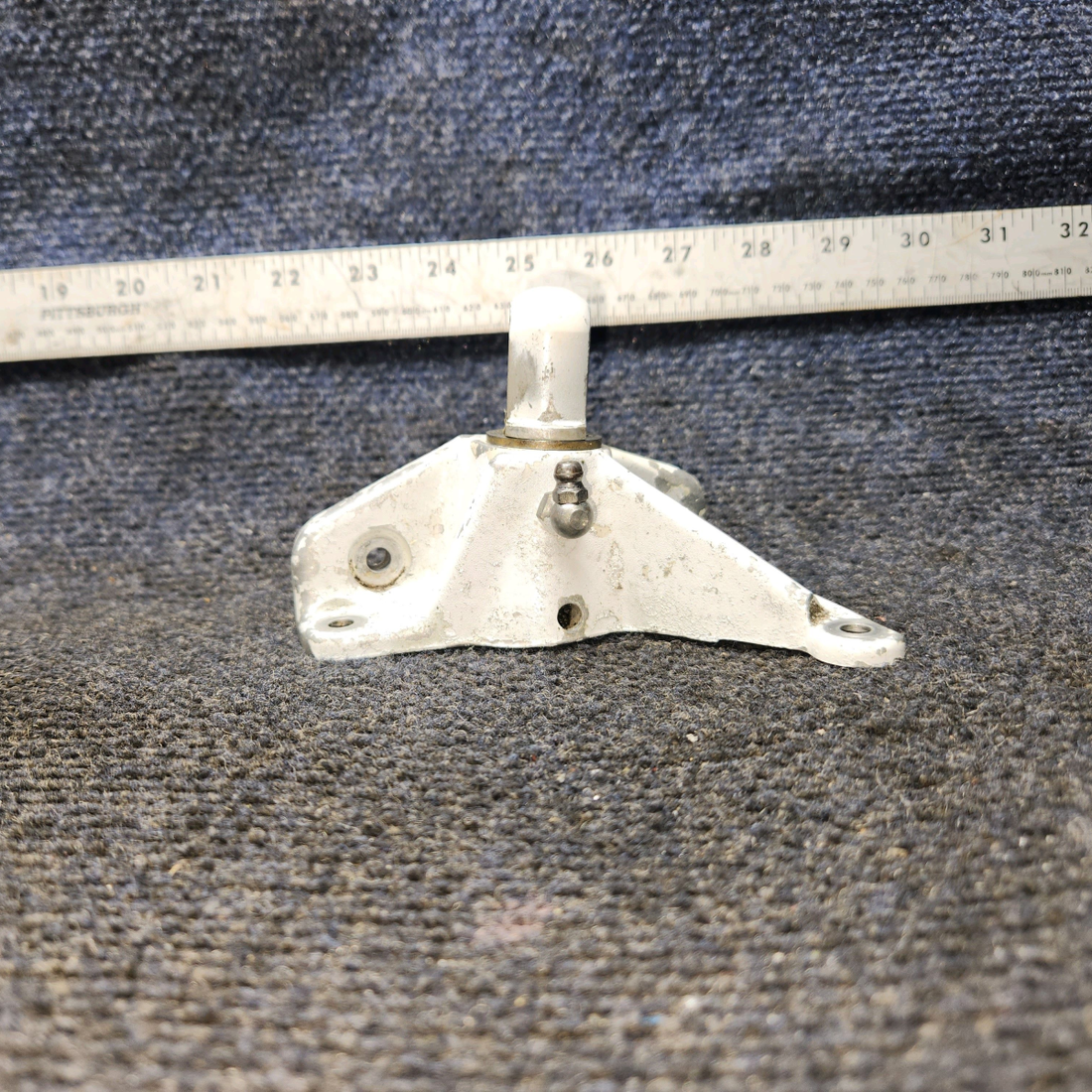 Used aircraft parts for sale, 95643-007 Piper PA32RT-300 Main Gear Truss Bracket Assembly - RH (3/8")