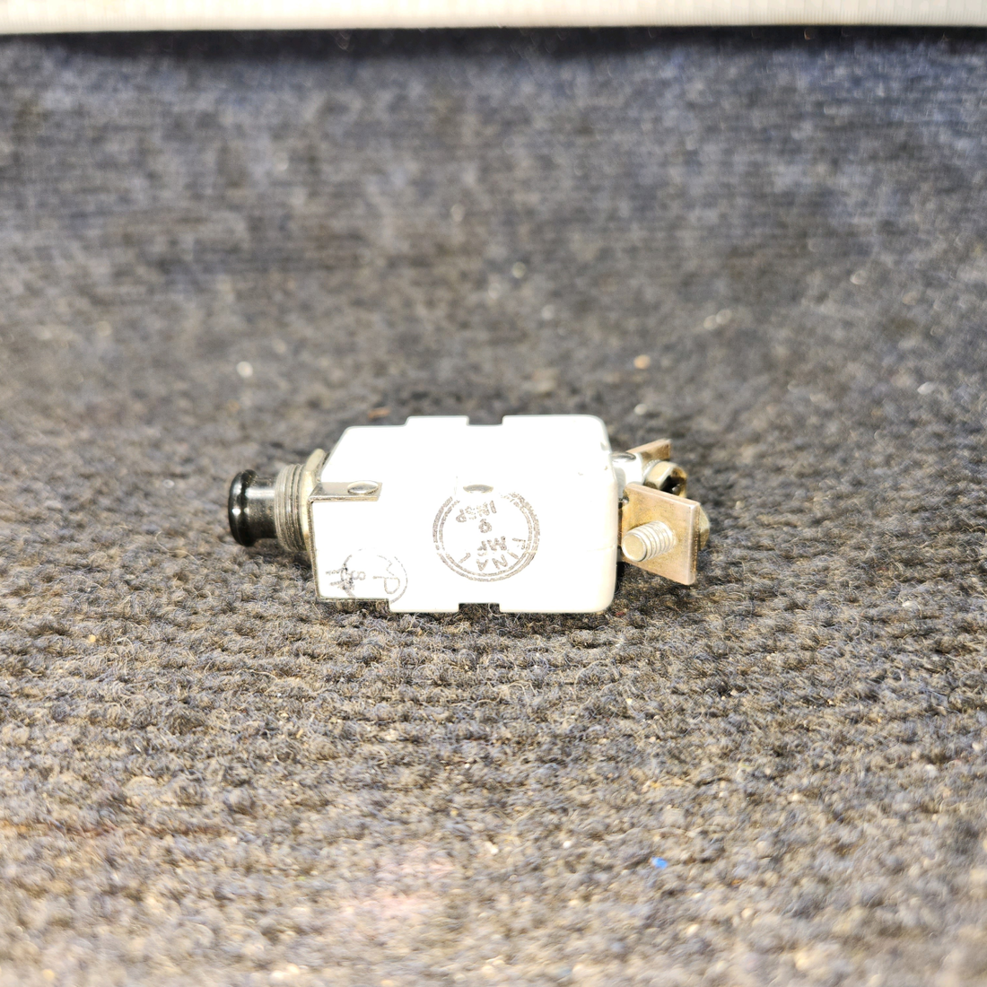 Used aircraft parts for sale, 700-001-10 Breaker Mfg Cessna 172E Pull Braker 10 AMP