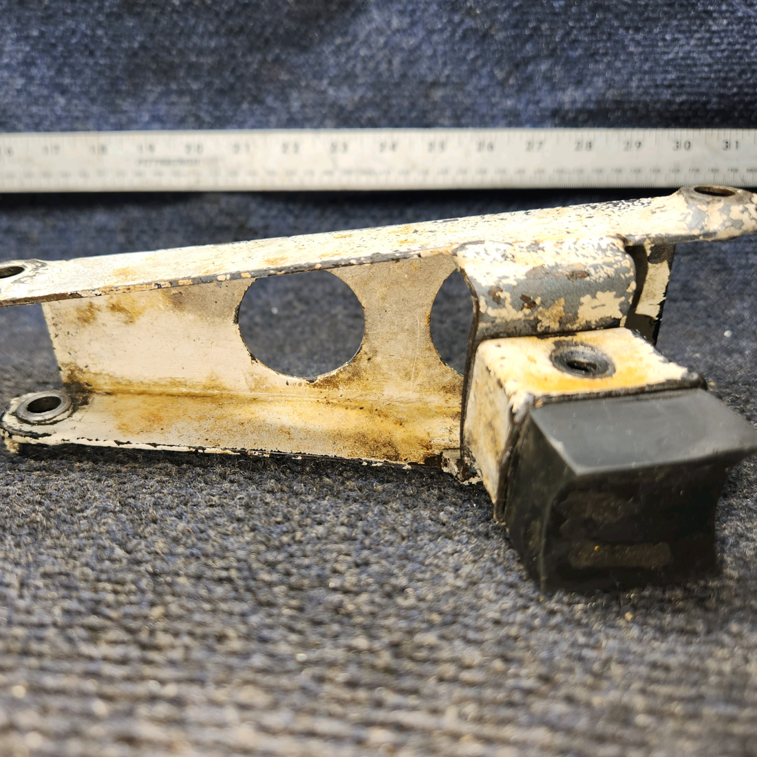 Used aircraft parts for sale, 63383-000 Piper PA28-140 Nose Gear Lower Torque Link Assembly