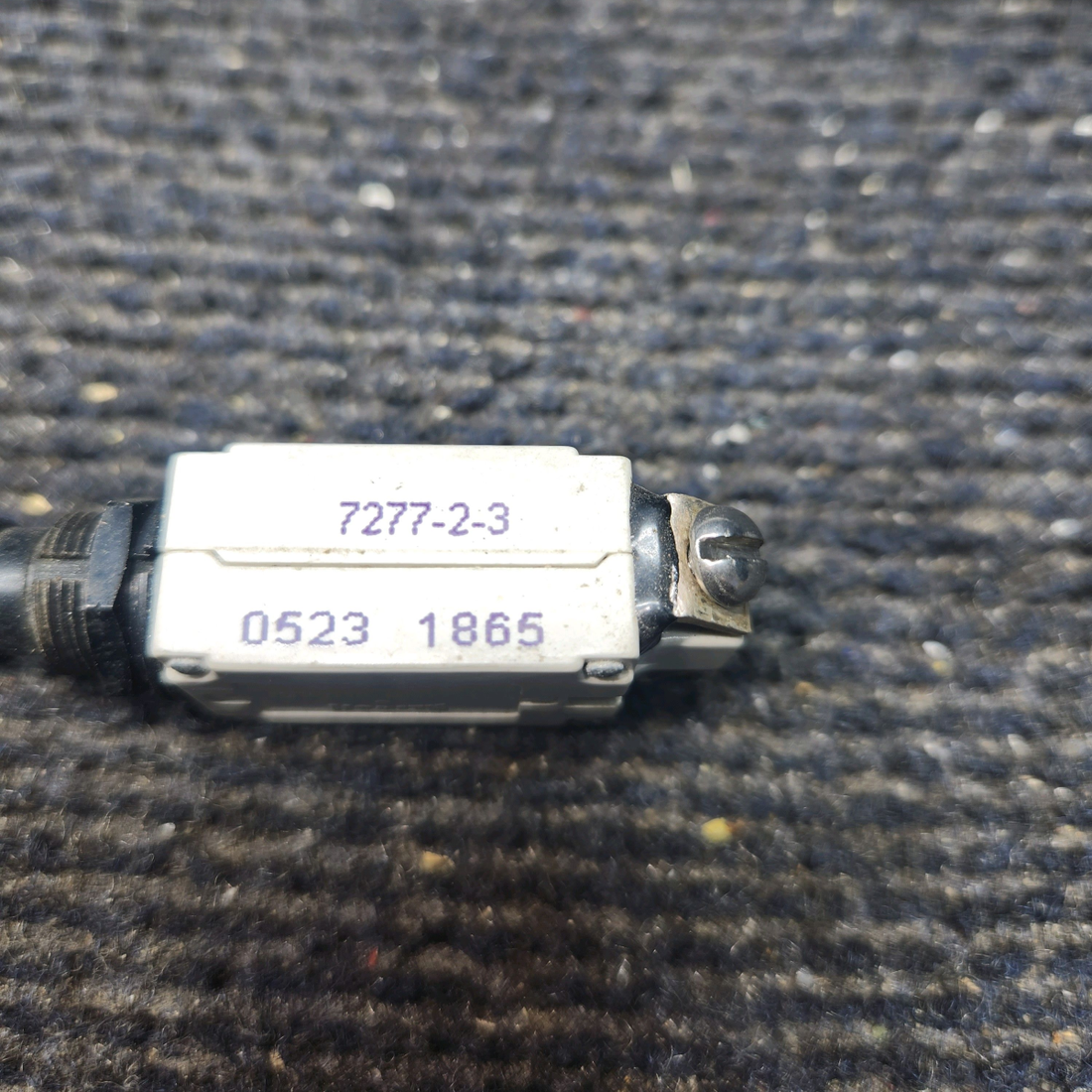 Used aircraft parts for sale, 7277-2-3 Klixon 7277-2 Cessna 172E Circuit Breaker, 3 AMP