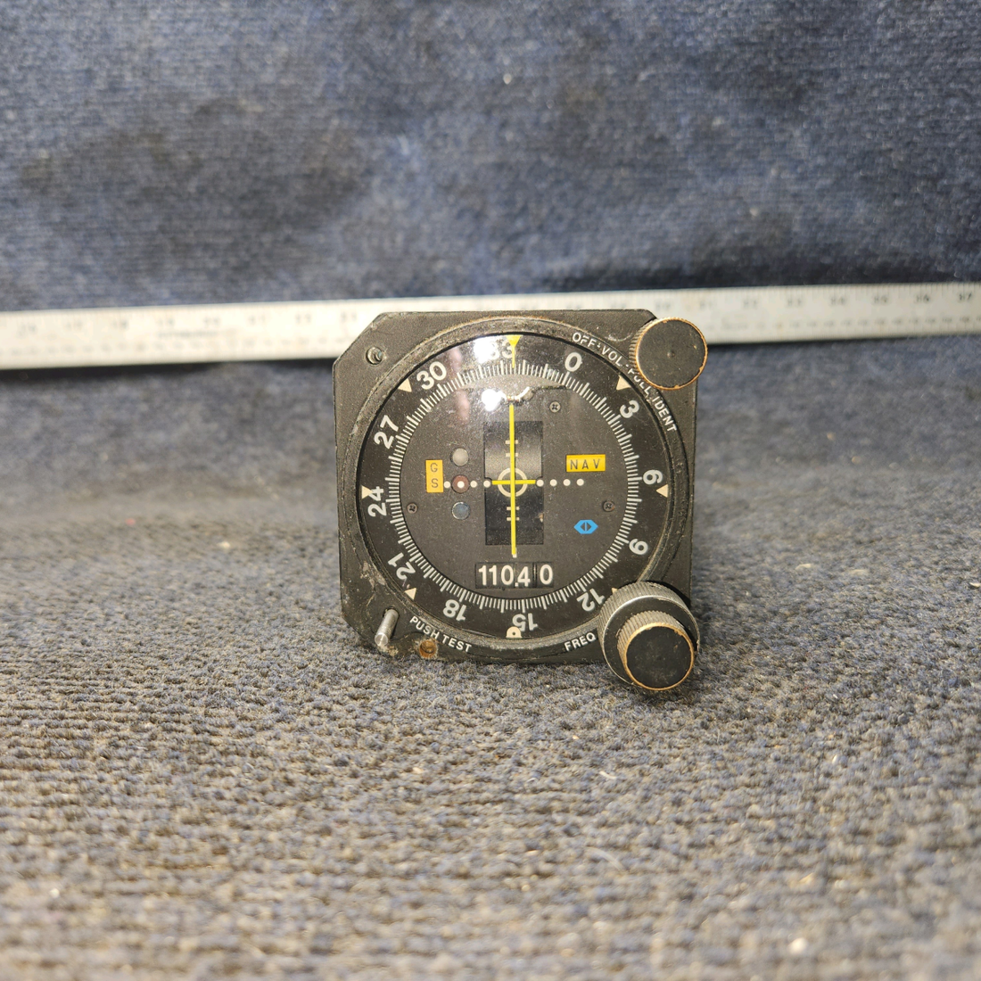Used aircraft parts for sale, NAV-122 TSO Narco Beechcraft 35-33 Glideslope Indicator with Nav Receiver 14 V