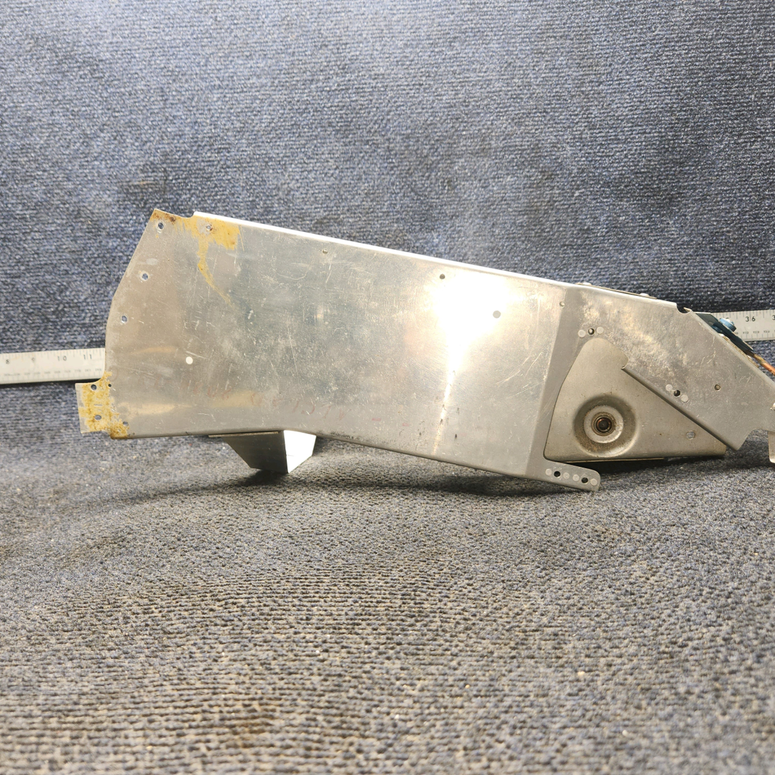 Used aircraft parts for sale, 0513368-201, 0513368-200 Cessna 172F Console Structure  Assembly