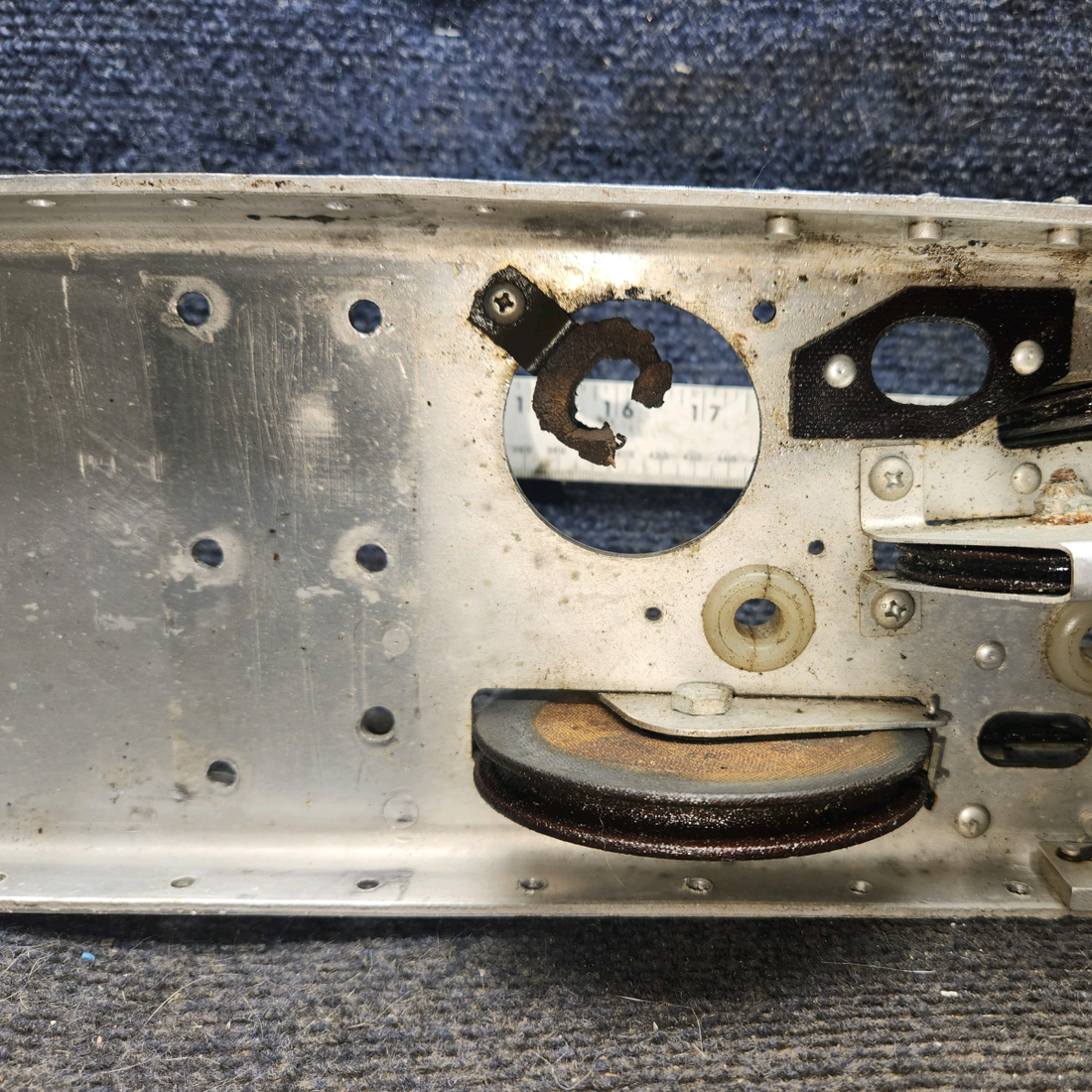 Used aircraft parts for sale, 0511287 Cessna 172E Landing Gear Bulkhead – STA 65.33