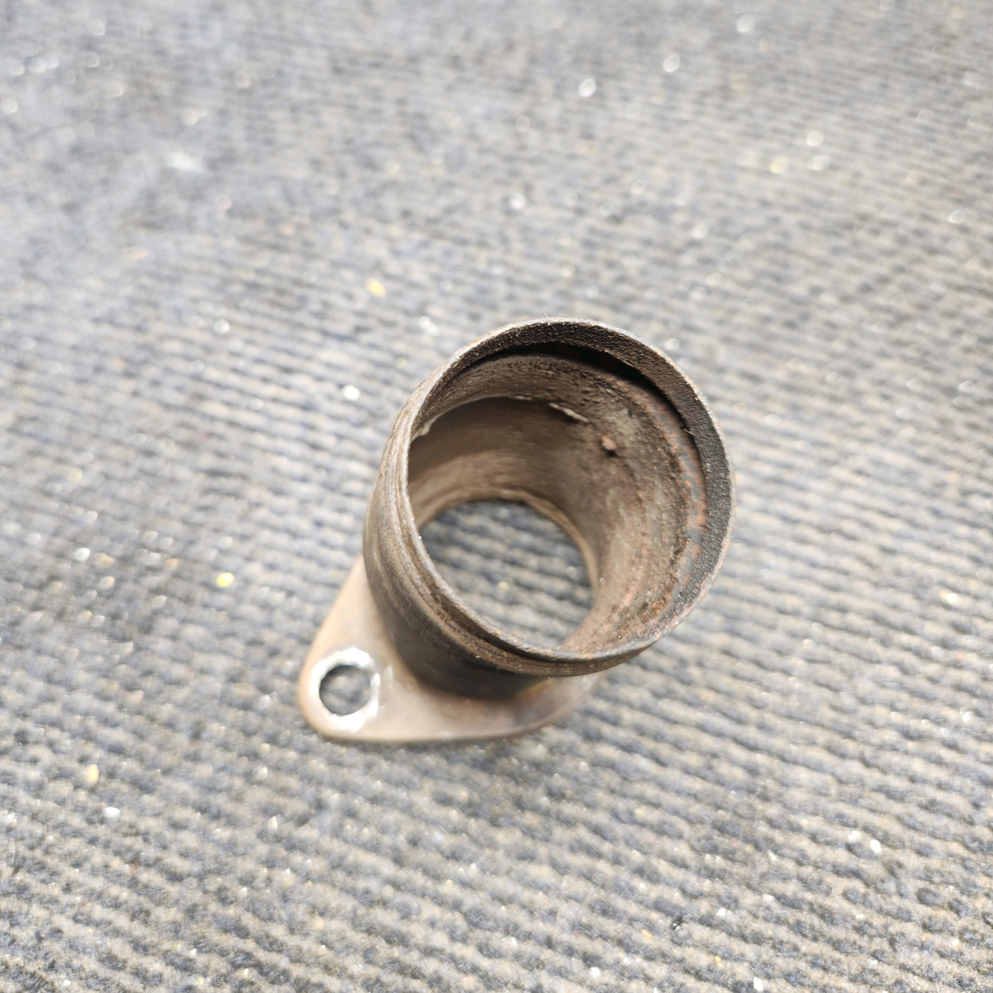 Used aircraft parts for sale, 0450338-69 cessna 150G Exhaust Stack Riser - LH
