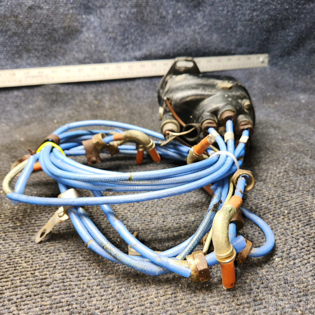 Used aircraft parts for sale, 664, 530603 Continental C125, C145 & O300 Cessna 172F Slick Magneto With Gear