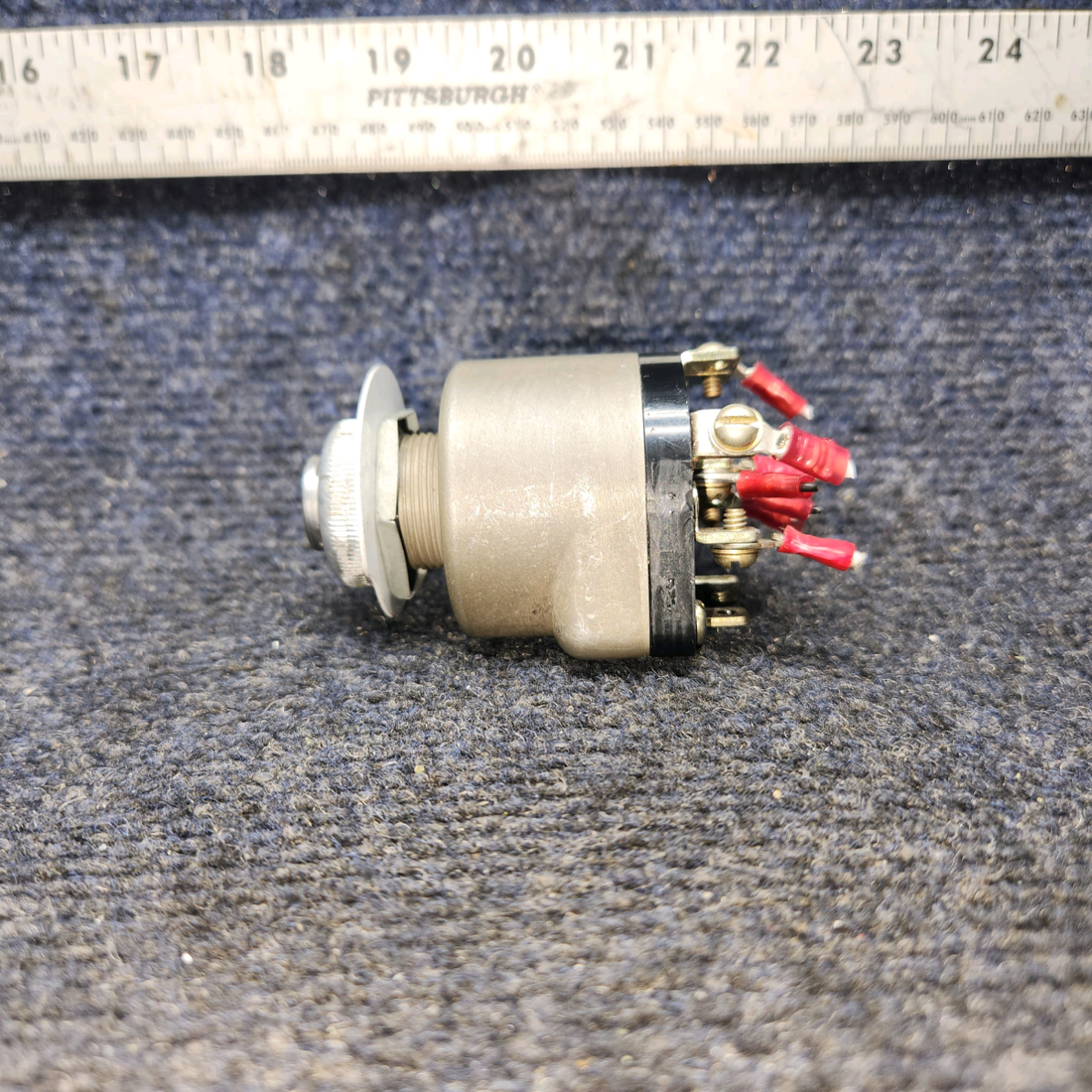 Used aircraft parts for sale, 10-357200-1 Bendix PIPER PA-24-250 Ignition Switch Assembly with Keys & Lock Set