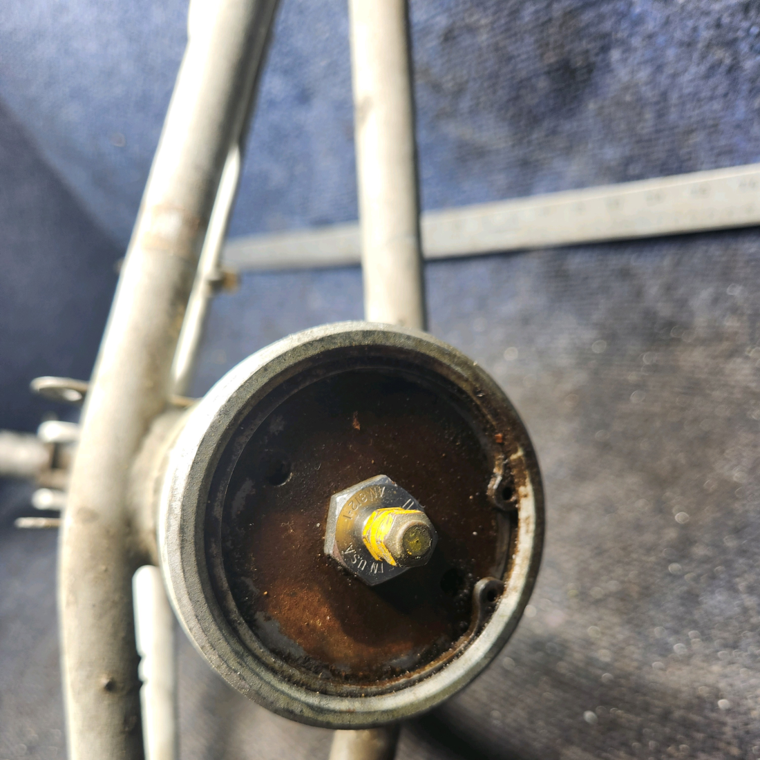 Used aircraft parts for sale, 33-810000-2 Beechcraft 35-33 Main Landing Gear – RH