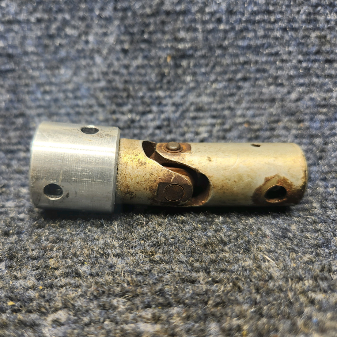 Used aircraft parts for sale, 62834-002 PIPER PA28-161 Warrior III UNIVERSAL JOINT ASSEMBLY PRICE PER EACH