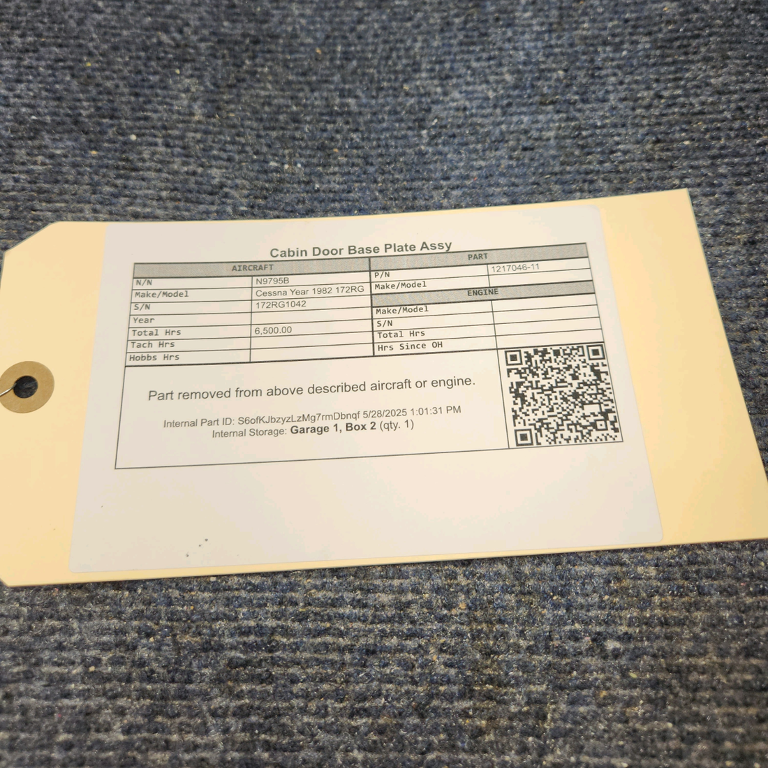 Used aircraft parts for sale, 1217046-11 Cessna 172RG Cabin Door Base Plate Assy